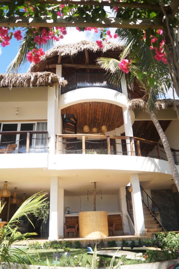 Alive Beach House Transito Eksteriør billede